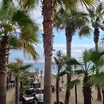 Toplage Neubau Luxus-apartment, Und Altstadt In Minuten Zu Fuss Marbella