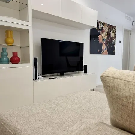 Toplage Neubau Luxus-apartment, Und Altstadt In Minuten Zu Fuss