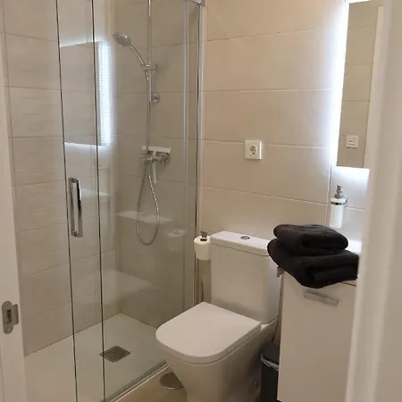 Toplage Neubau Luxus-apartment, Und Altstadt In Minuten Zu Fuss 公寓 *