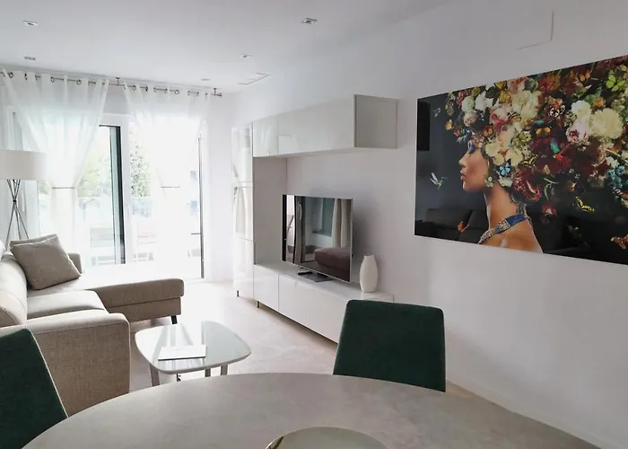 Toplage Neubau Luxus-apartment, Und Altstadt In Minuten Zu Fuss マルベーリャ