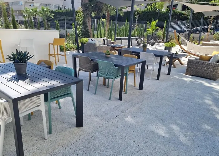 アパート Toplage Neubau Luxus-apartment, Und Altstadt In Minuten Zu Fuss マルベーリャ