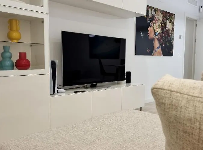 Toplage Neubau Luxus-apartment, Und Altstadt In Minuten Zu Fuss