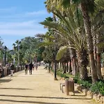 Toplage Neubau Luxus-apartment, Und Altstadt In Minuten Zu Fuss Marbella