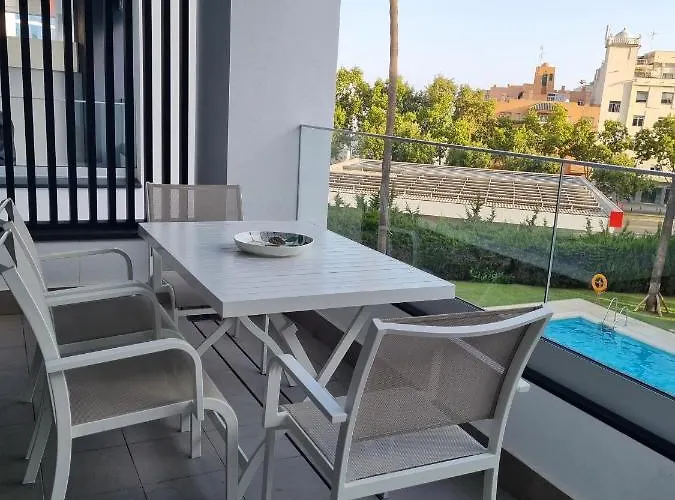 Toplage Neubau Luxus-apartment, Und Altstadt In Minuten Zu Fuss Marbella