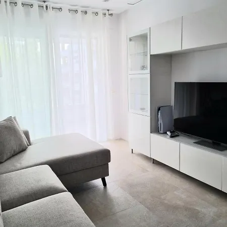 Toplage Neubau Luxus-apartment, Und Altstadt In Minuten Zu Fuss Apartment *